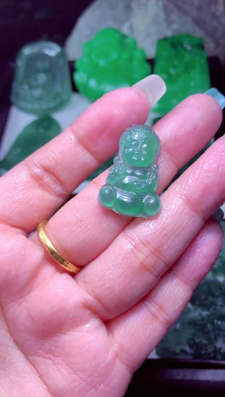 未镶嵌定制翡翠天然缅甸翡翠A货毛货多样性发货其一