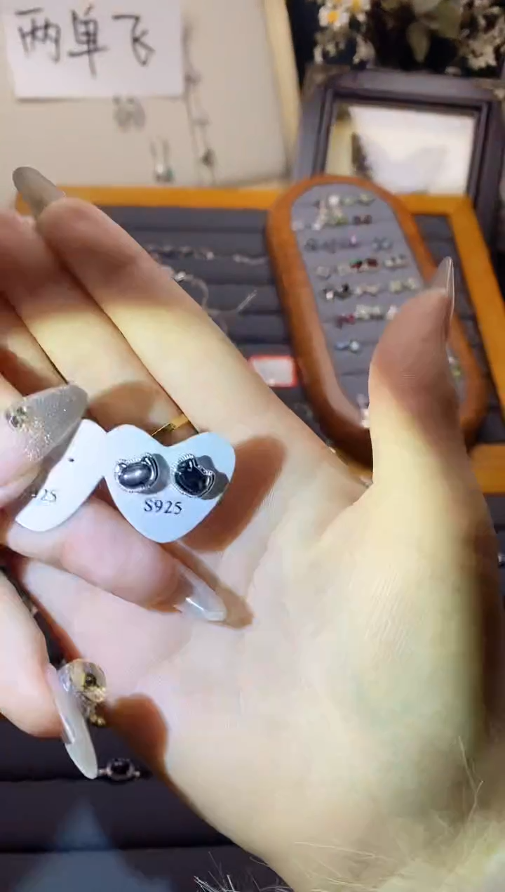 【闪购商品】水晶手链银S925镶嵌A118   