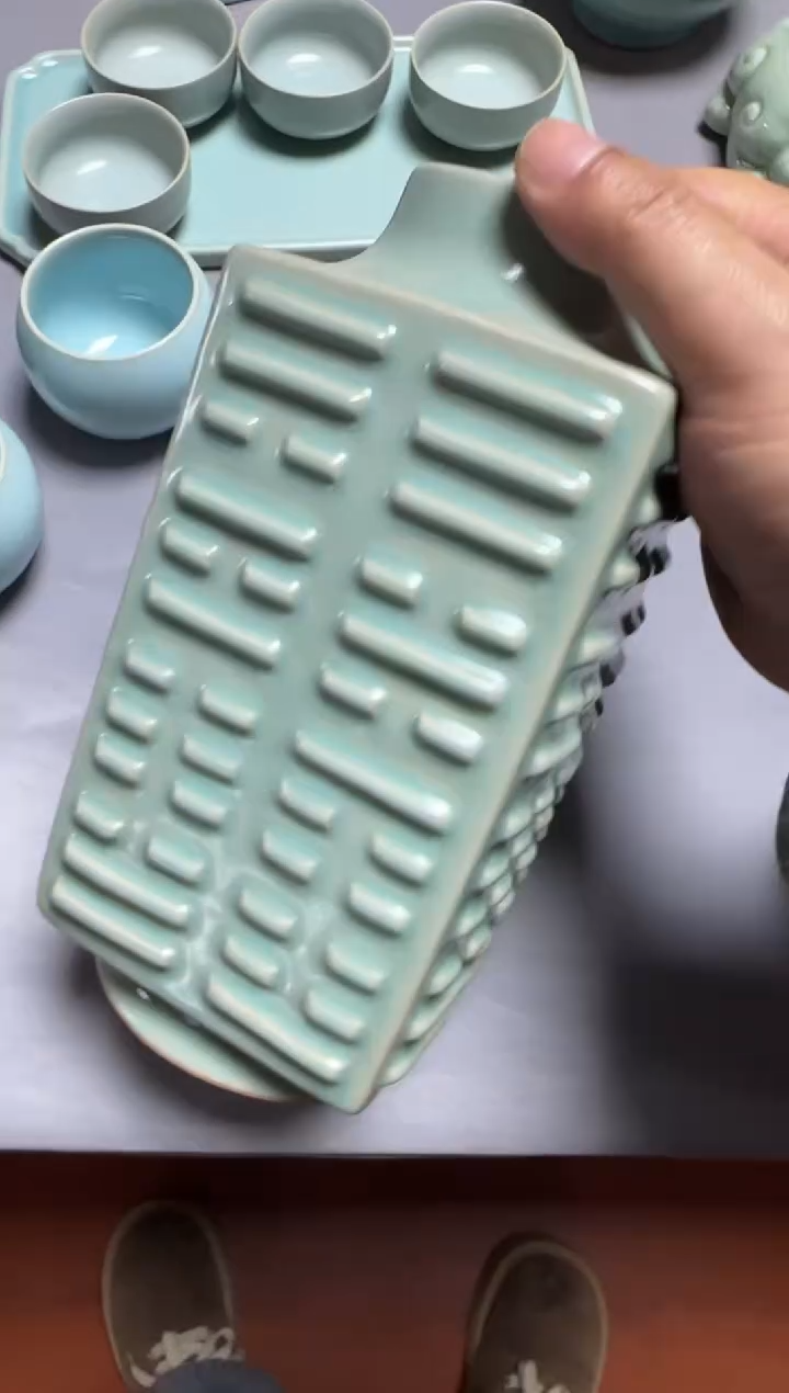 汝瓷平顶山汝瓷产品   四方卦瓶