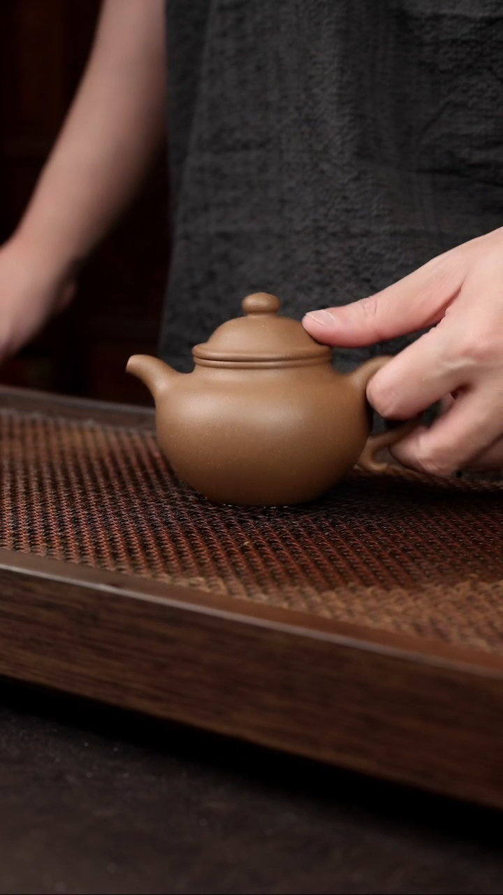 茶壶紫砂芝麻绿莲子