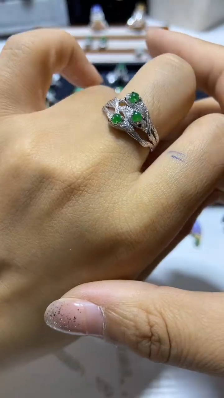 【闪购商品】翡翠戒指银S925镶嵌缅甸天然A翡翠戒指