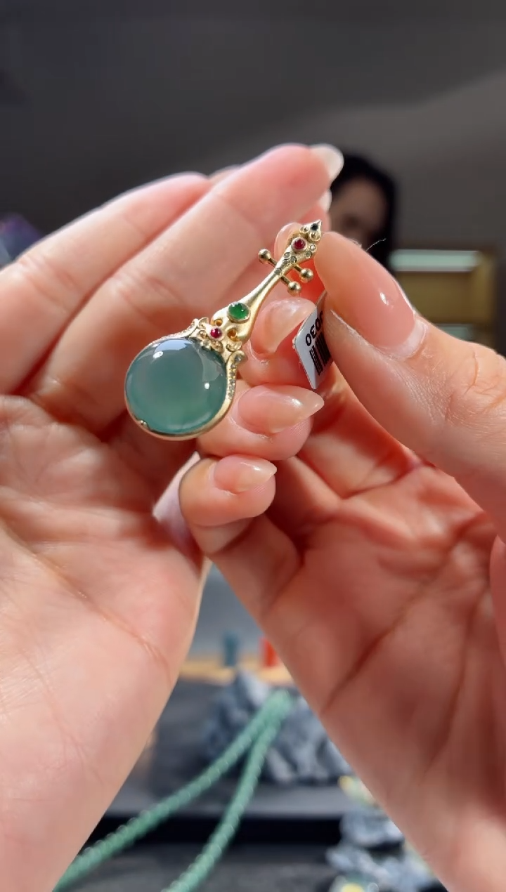 吊坠(不含链)银S925镶嵌翡翠吊坠（多样性发其一）