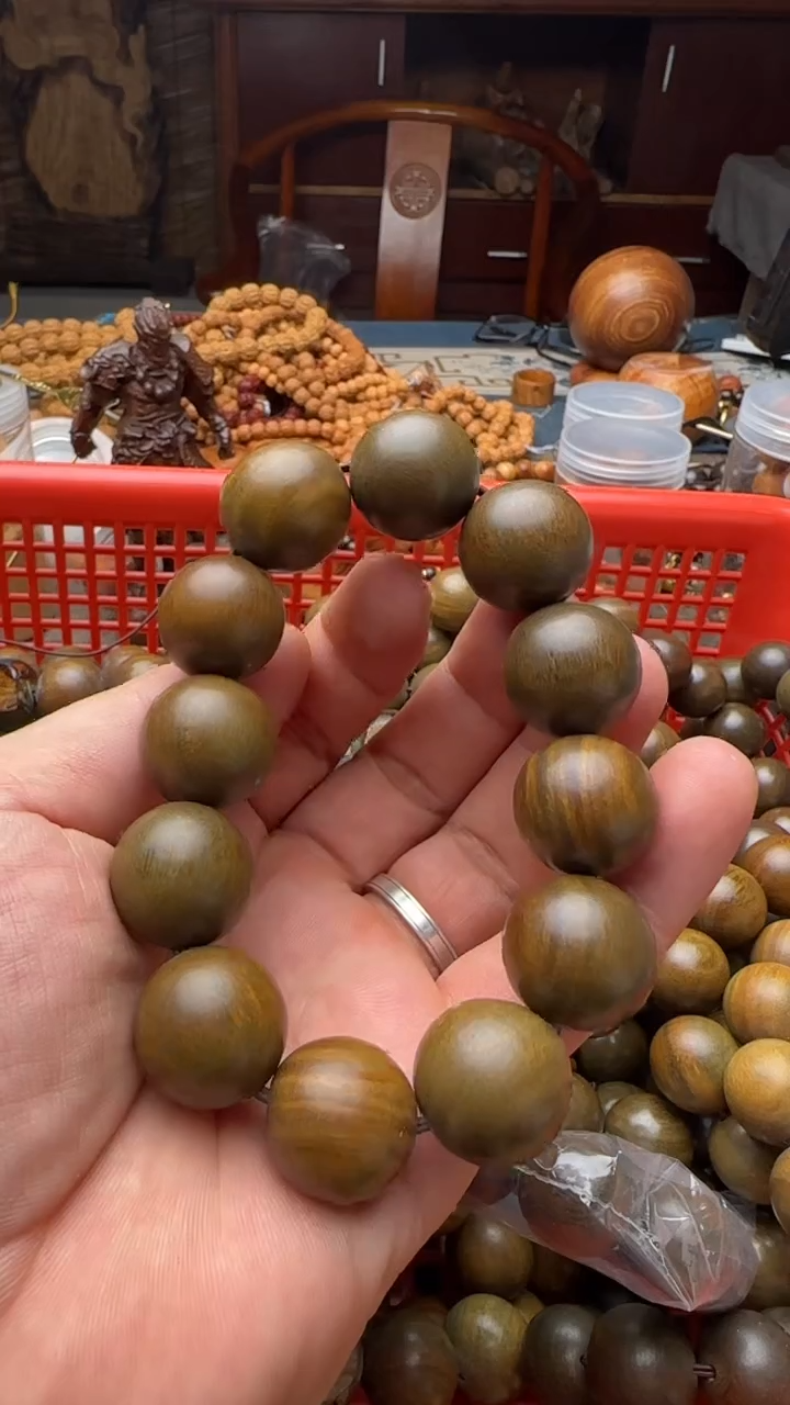 【闪购商品】维腊木（绿檀）手串/手链天师绿檀大孔道2.0