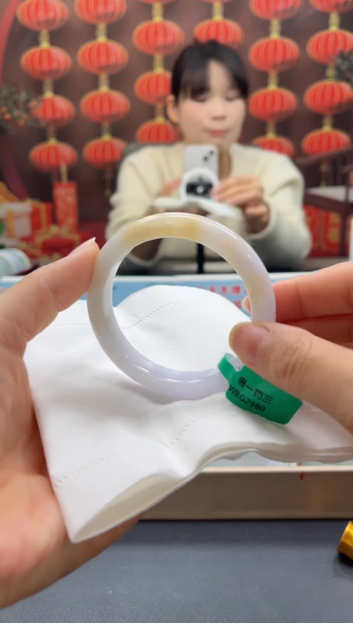 【闪购商品】翡翠手镯未镶嵌00003090