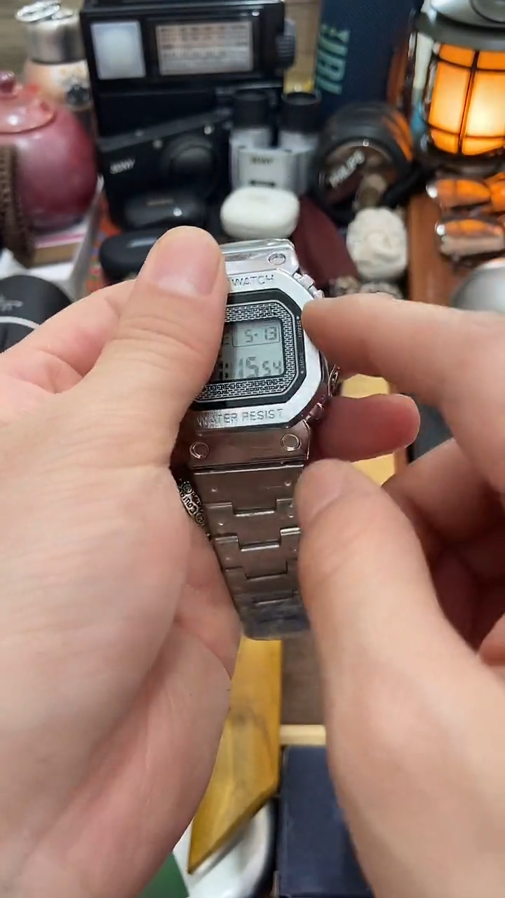 瓷片闪购商品  如图所示