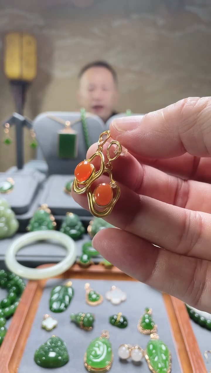 【闪购商品】南红玛瑙耳饰银S925镀金镶嵌耳饰