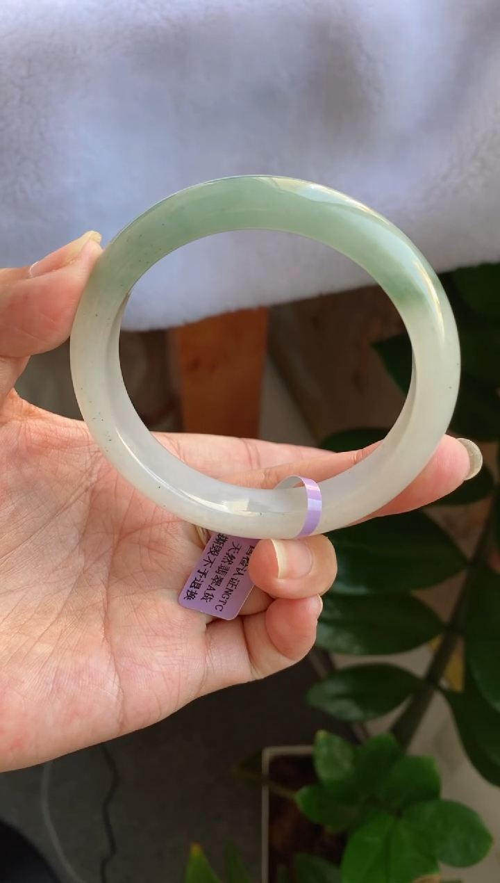 【闪购商品】翡翠手镯未镶嵌（冰胶半山水）15号