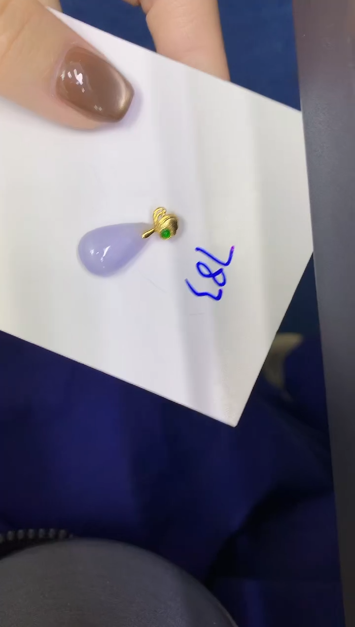颈饰未镶嵌翡翠缅甸天然翡翠A货
