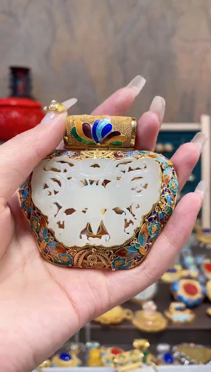 非遗绝技花丝镶嵌吊坠