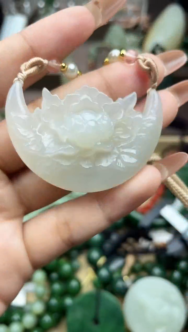 颈饰未镶嵌和田玉未镶嵌和田玉吊坠多样性拍一发一