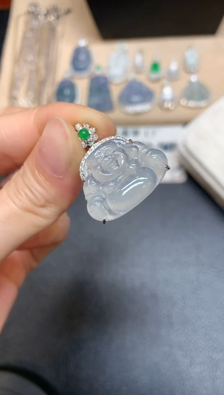 【闪购商品】翡翠吊坠(不含链)18K金镶嵌佛公【无服务费多样性发其一