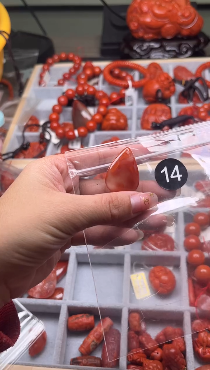 【闪购商品】南红玛瑙珠宝奇石未镶嵌14