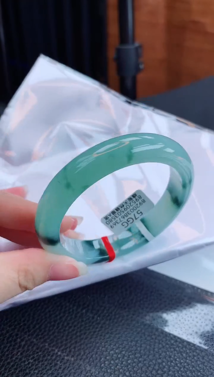 【闪购商品】翡翠手镯未镶嵌缅甸天然翡翠A货手镯