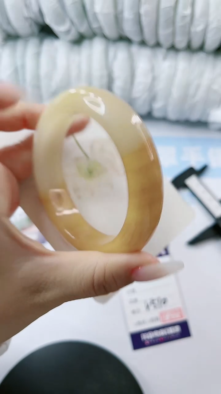 【闪购商品】石英质玉手镯未镶嵌多样性发货V510