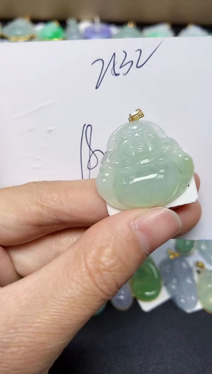 翡翠18K金镶嵌颈饰 天然翡翠A货