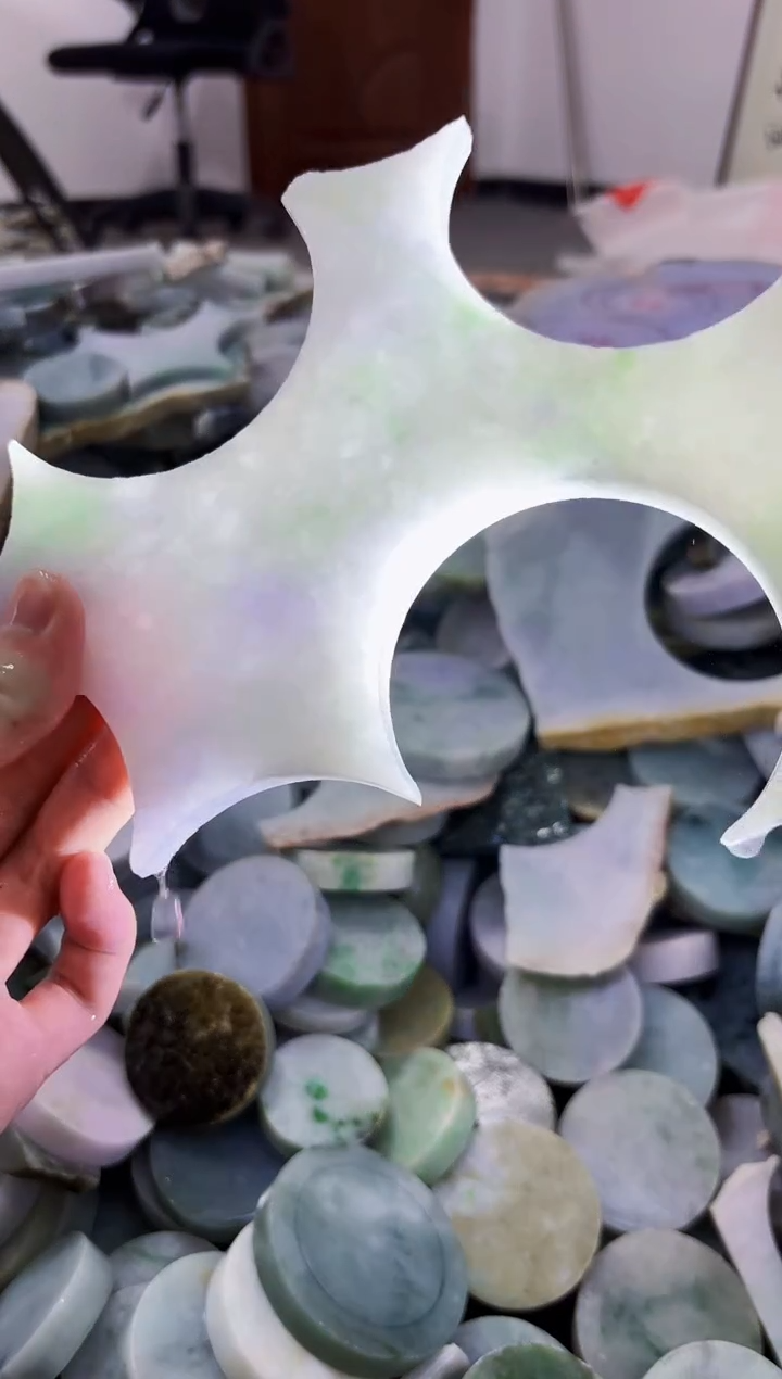 【闪购商品】翡翠颈饰未镶嵌A货吴玉250