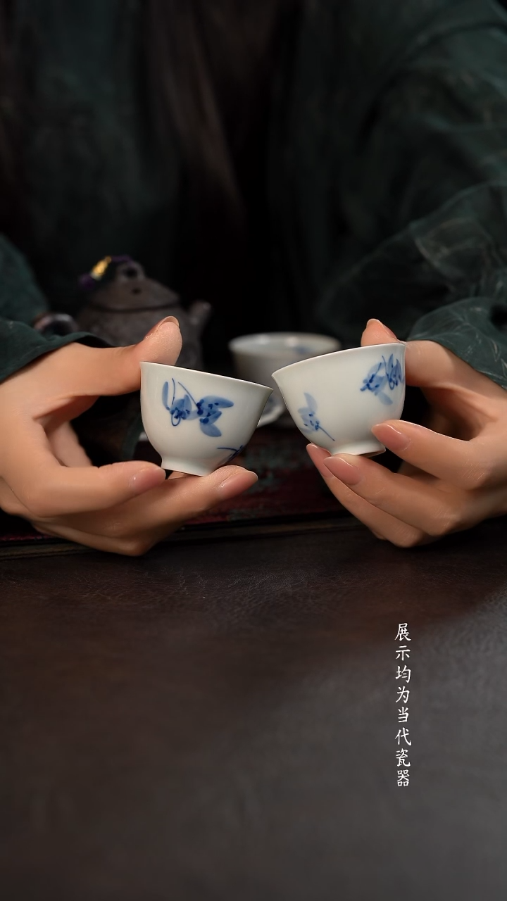 微瑕 厚力煊兰花头小直口杯 两只