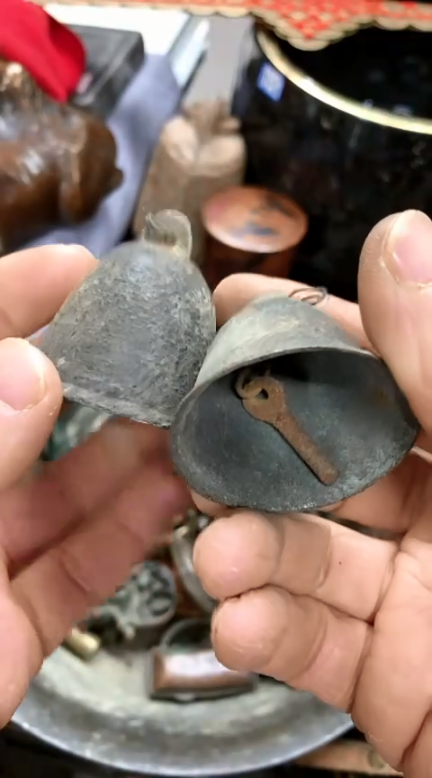 【闪购商品】一物一拍编号小钟形铃一对