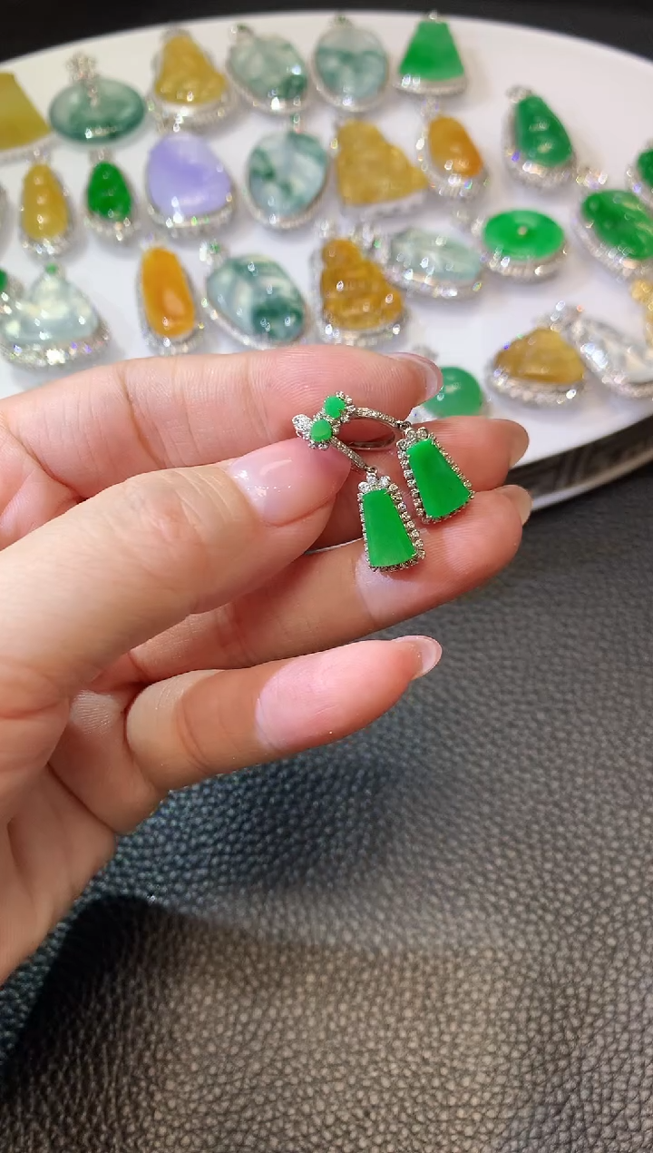 【闪购商品】翡翠耳饰18K金镶嵌C7 翡翠