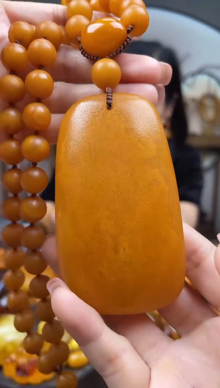 【闪购商品】琥珀裸石未镶嵌首饰 假1赔4 （多样性发货1件