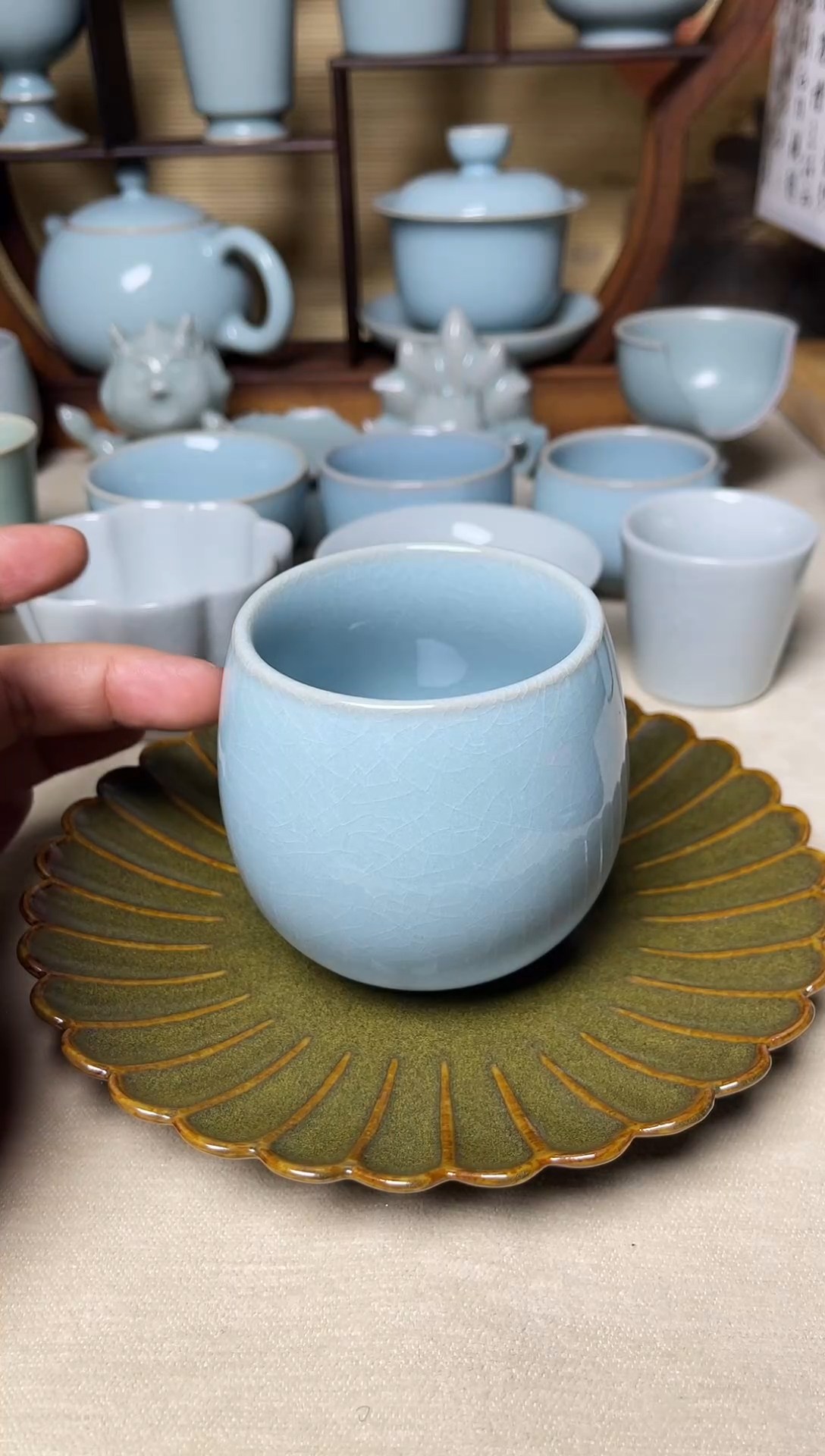 天青釉175cc支钉大龙蛋杯