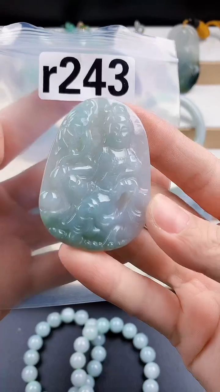 颈饰未镶嵌翡翠天然翡翠吊坠挂件