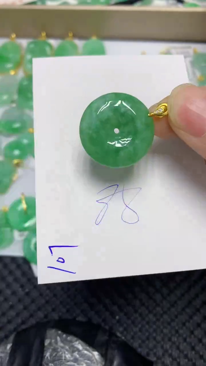 颈饰未镶嵌翡翠缅甸A货翡翠