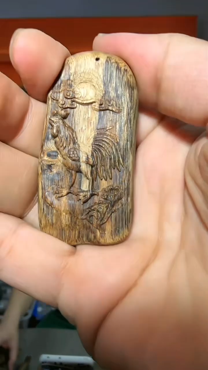沉香吊坠131号红土生肖鸡多样性发一