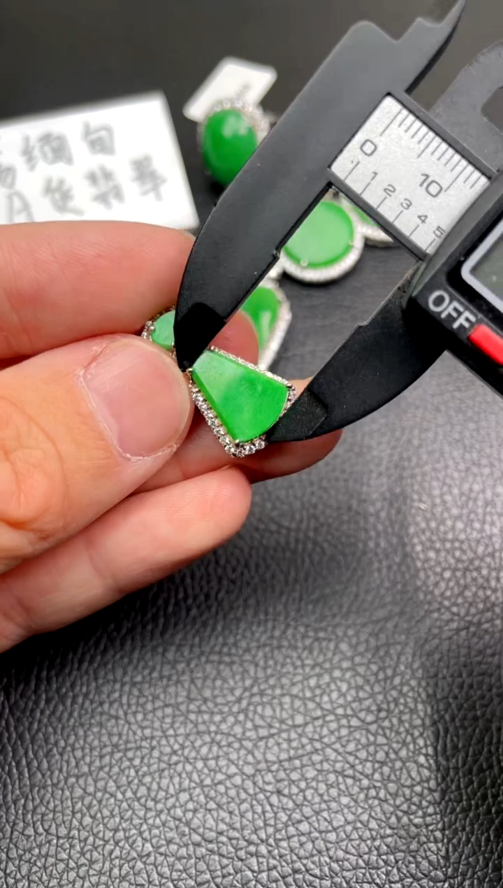 【闪购商品】翡翠吊坠(不含链)银S925镶嵌吊坠