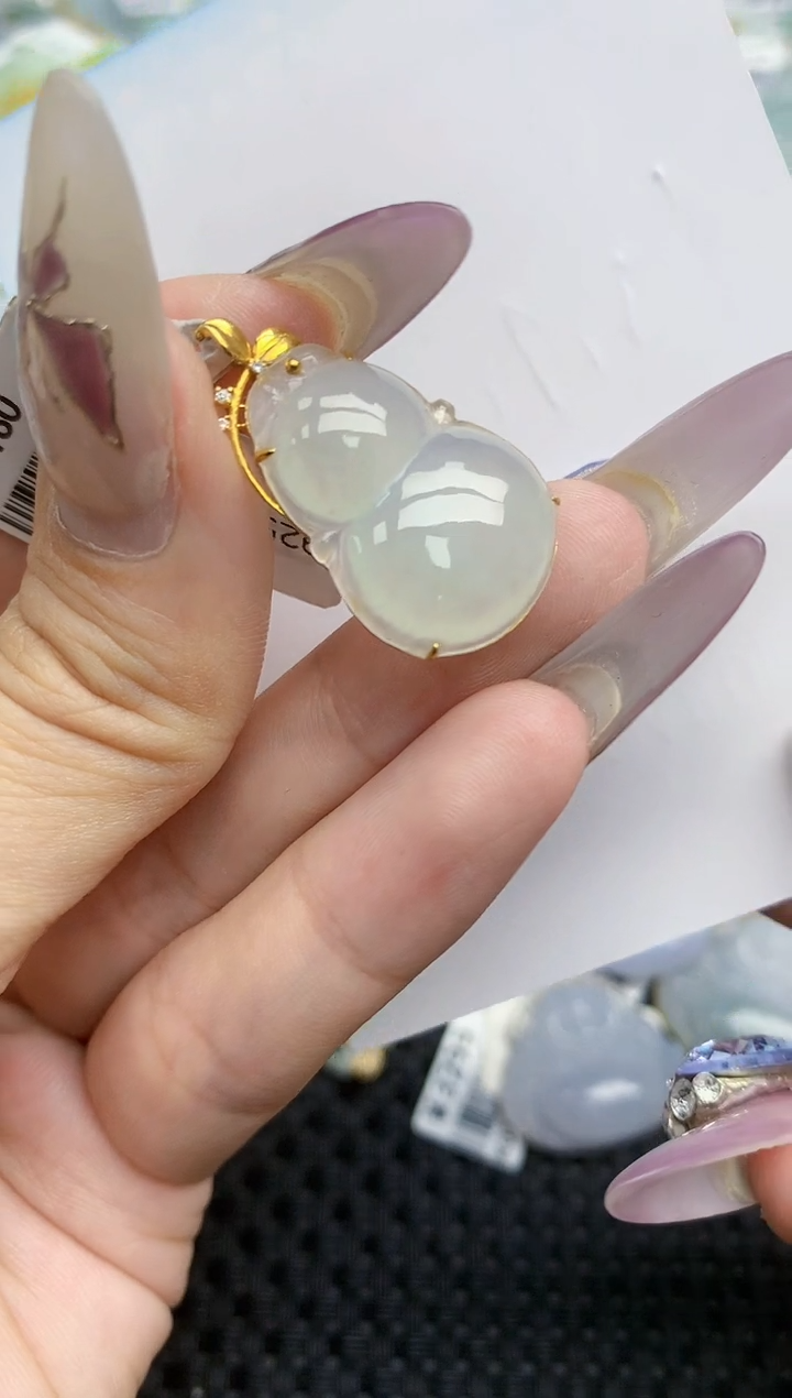 翡翠挂件18K金镶嵌234   天然翡翠A货