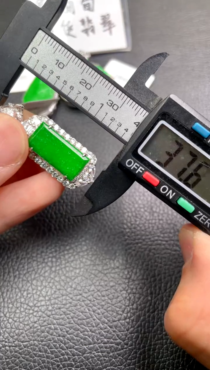 【闪购商品】翡翠吊坠(不含链)银S925镶嵌吊坠