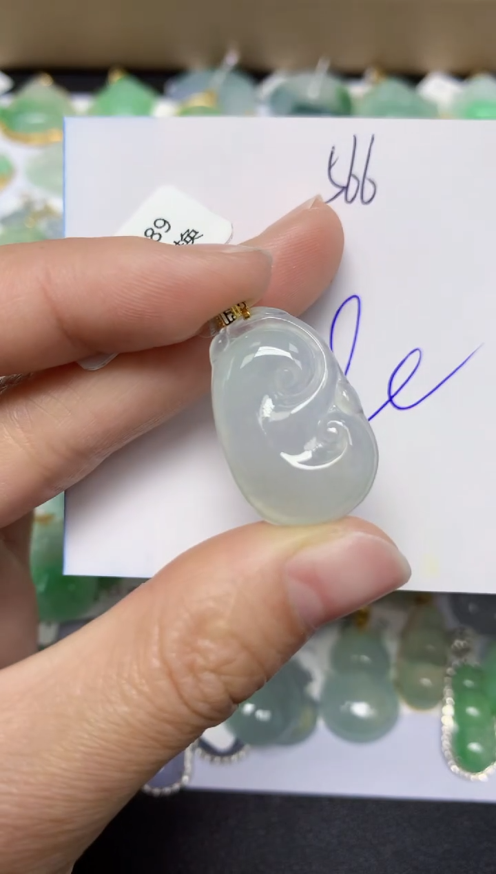 【闪购商品】翡翠颈饰18K金镶嵌 天然翡翠A货