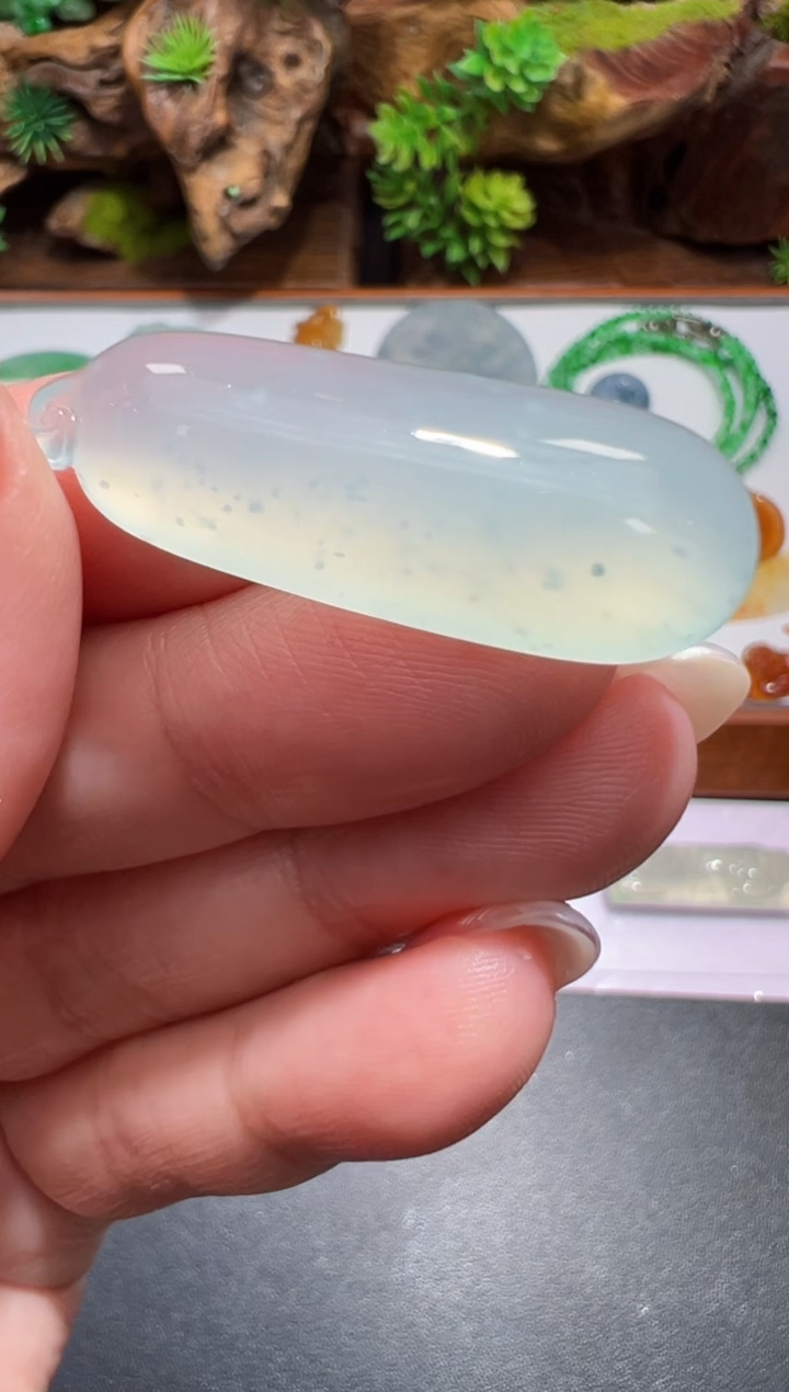 未镶嵌定制翡翠34.6*13.2*8福瓜