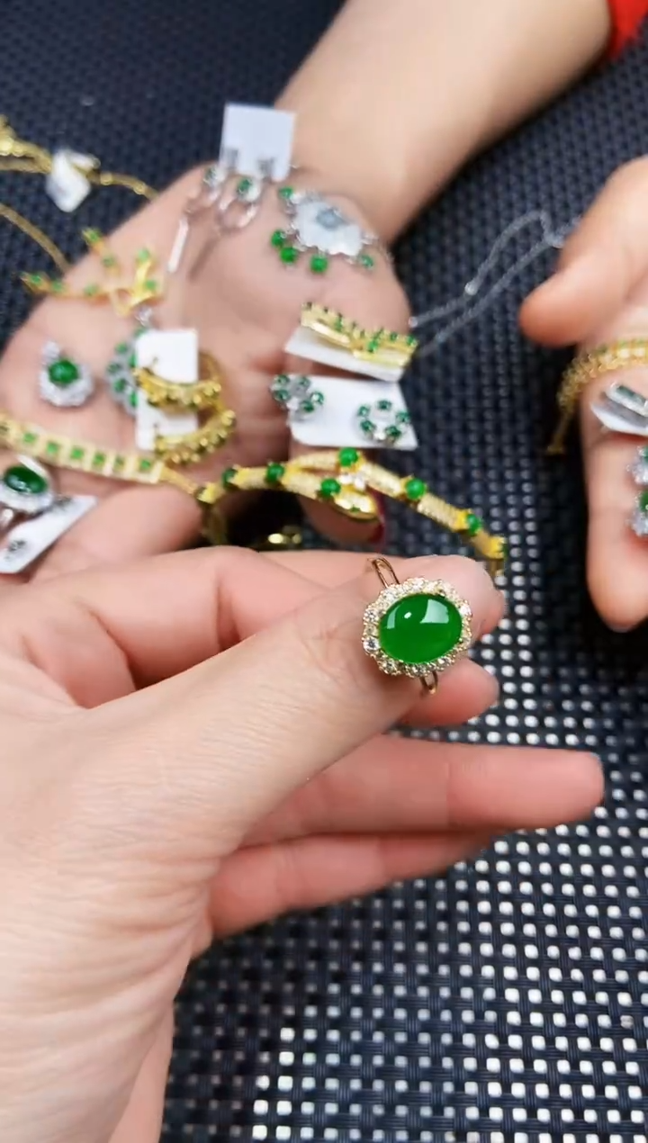 【闪购商品】翡翠戒指未镶嵌111111111