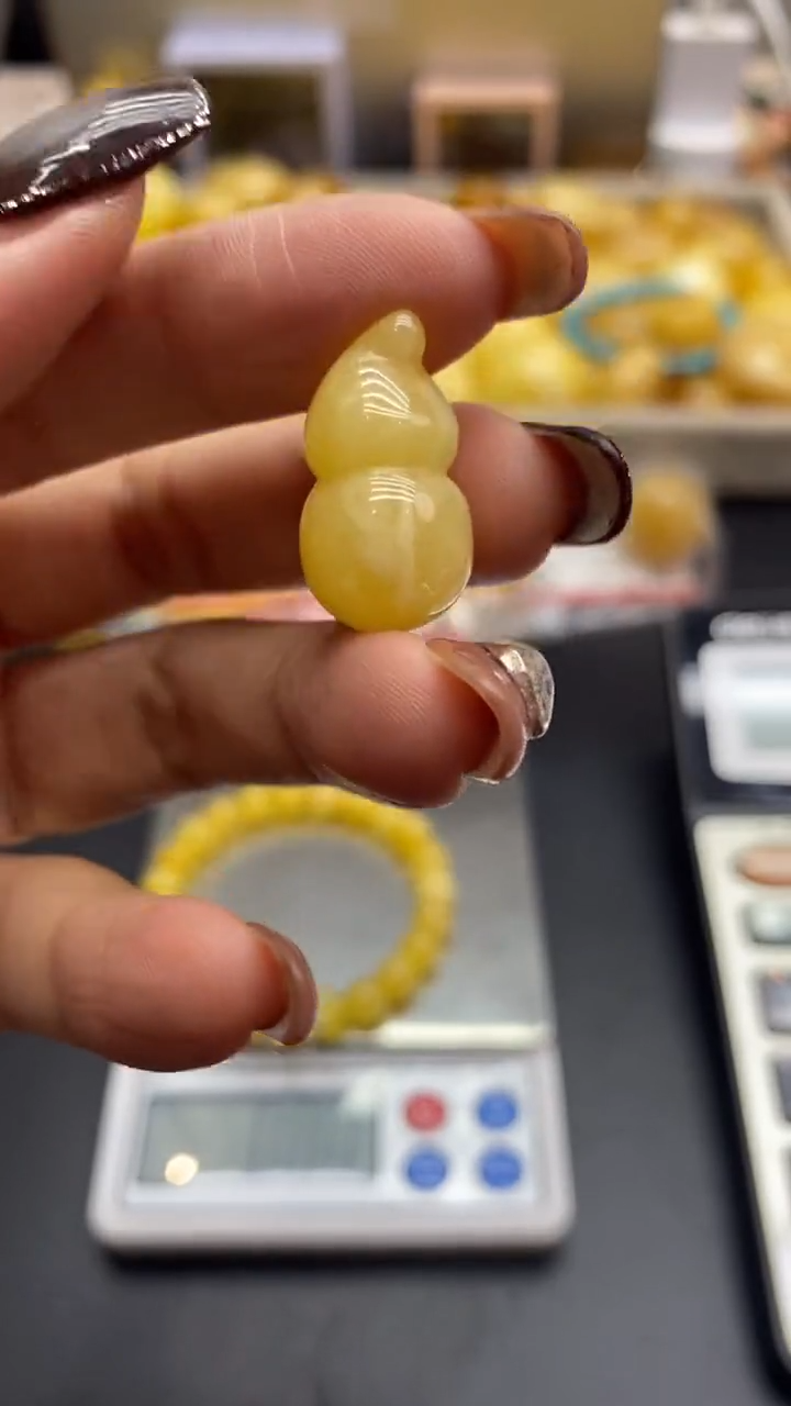 琥珀未镶嵌珠宝奇石504