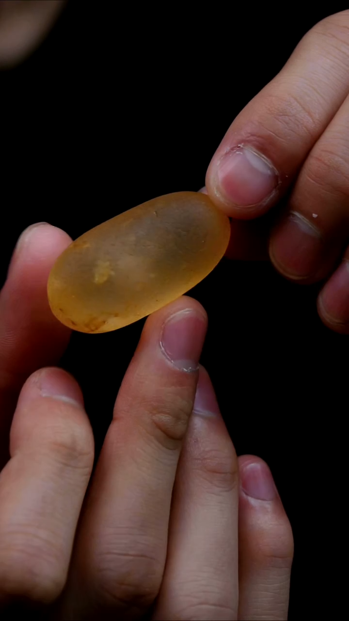 吊坠(赠链)未镶嵌水晶?**?水晶