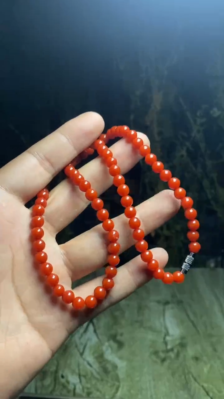 1054    精美项链
