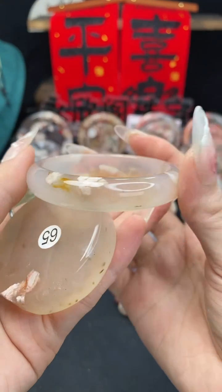 【闪购商品】石英质玉手镯（圆镯）未镶嵌53