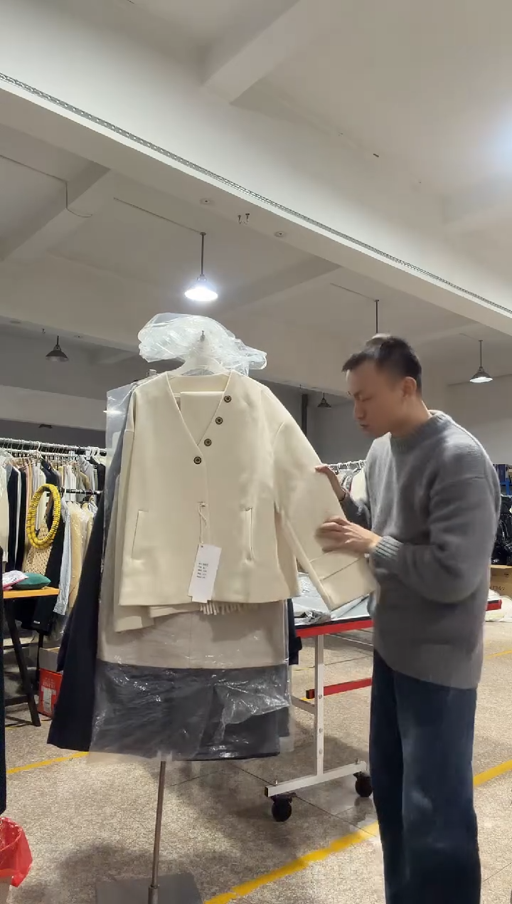 样衣清仓 断码断色D435