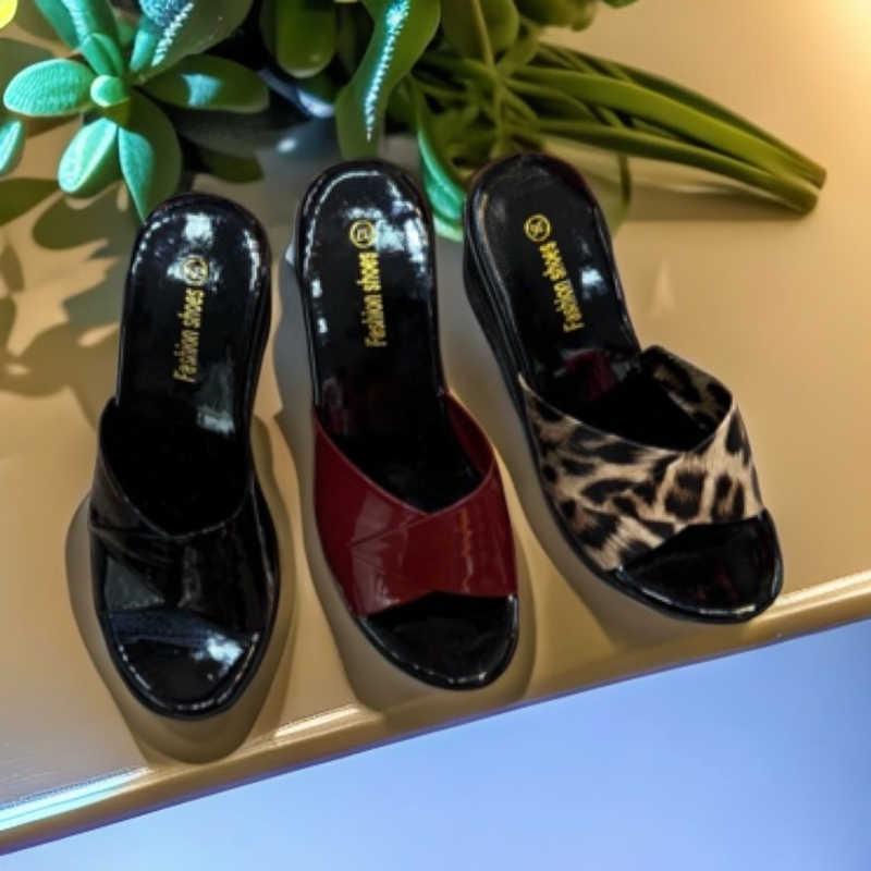 菲律宾新款欧美油鞣夏季防滑高跟拖鞋宽脚多拍大一号时尚凉拖凉鞋