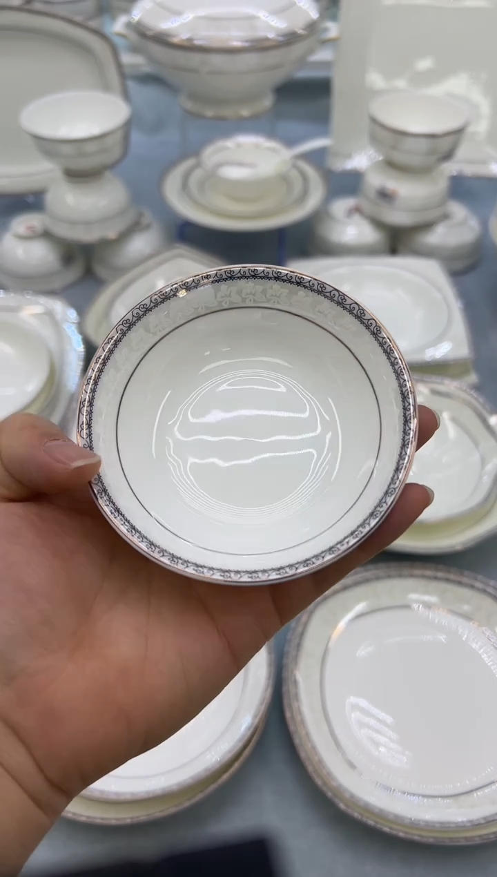 骨瓷玲珑4碟6个  
