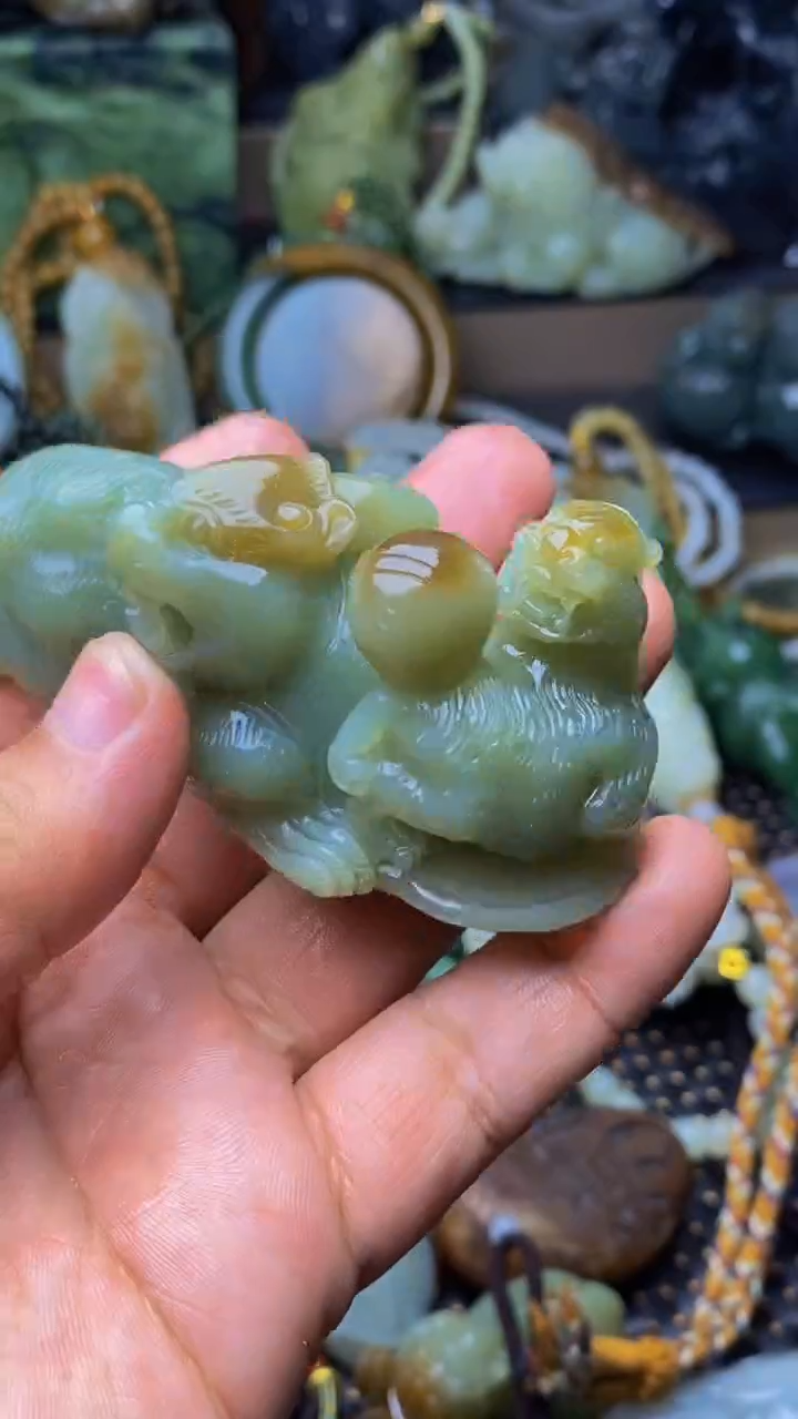 未镶嵌和田玉把件1