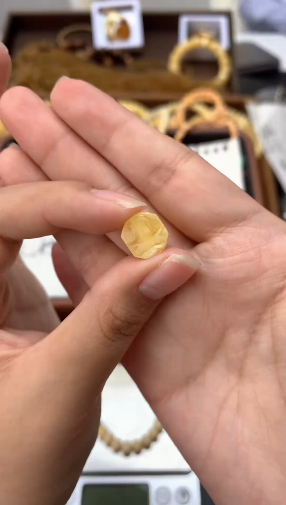 【闪购商品】琥珀珠宝奇石未镶嵌082琥珀蜜蜡花粉小坑