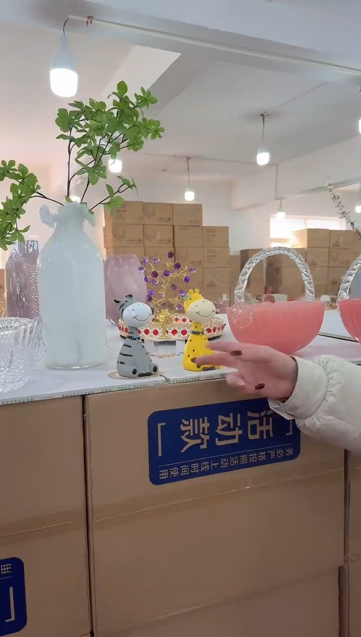 【闪购商品】无铅玻璃洛芙花器-s-早10