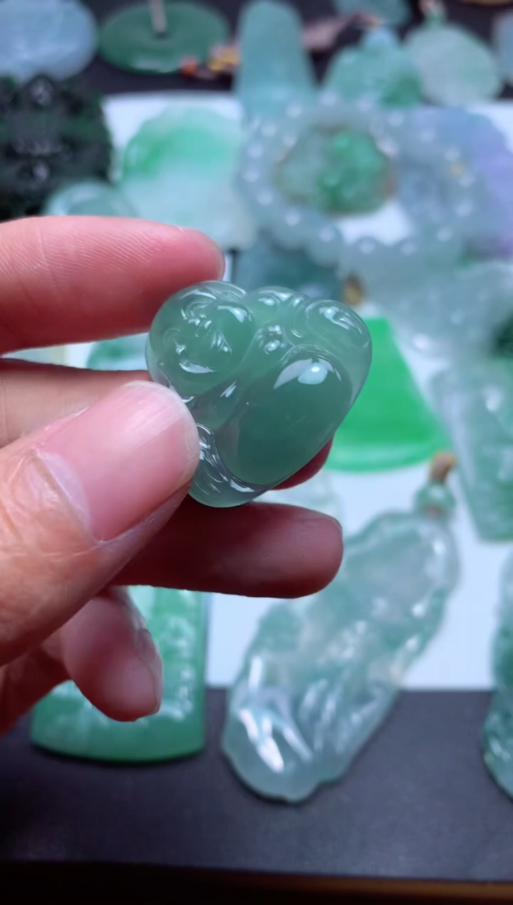 【闪购商品】翡翠颈饰未镶嵌天然翡翠