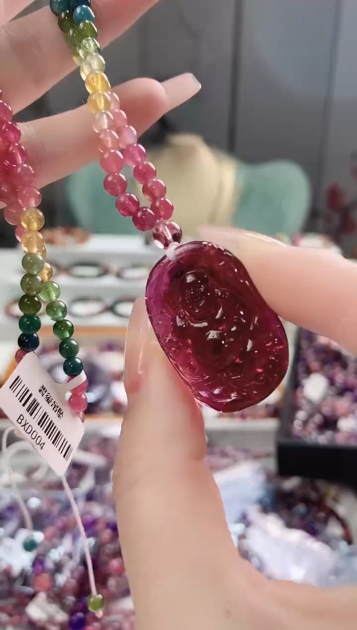 【闪购商品】碧玺佛公项链未镶嵌多人多样性发其一