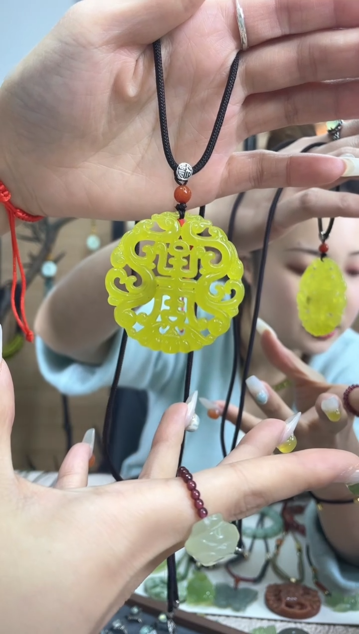 【闪购商品】岫玉吊坠未镶嵌多样性发货其中发一