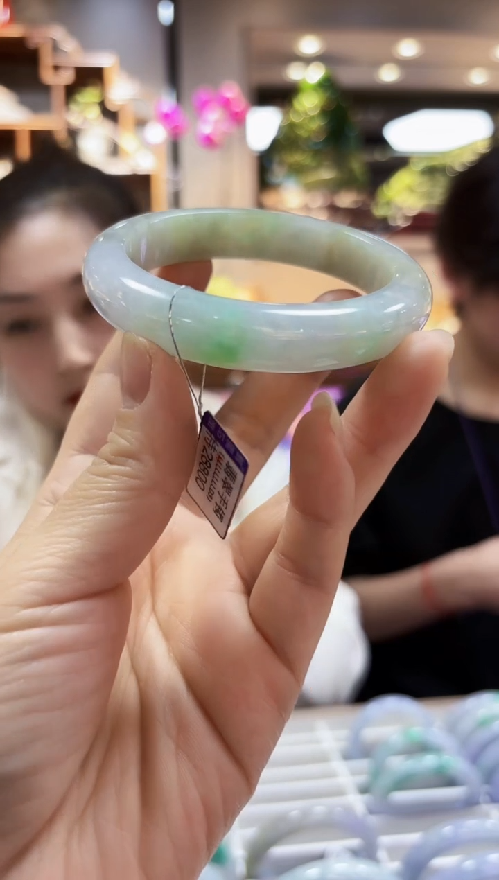 【闪购商品】翡翠颈饰未镶嵌58.2手镯