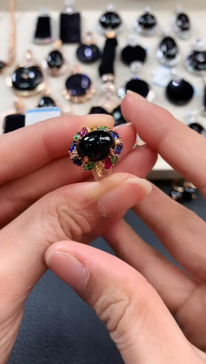 【闪购商品】翡翠戒指18K金镶嵌n41       