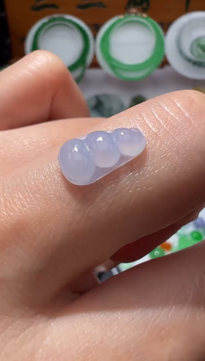 【闪购商品】定制翡翠未镶嵌12*7.0*3豆子